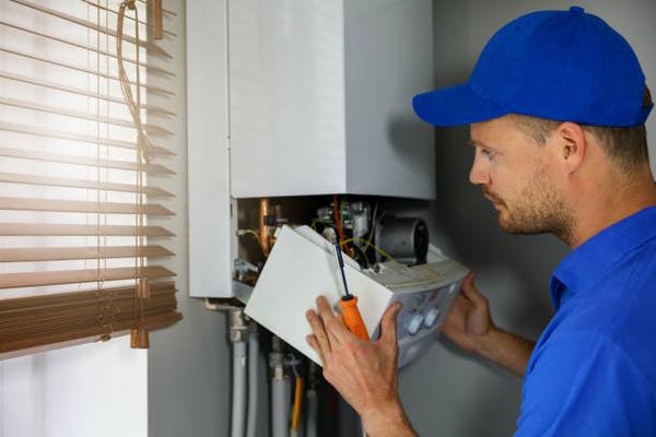 Emergency Water Heater Repairs: We’re Here When You Need Us